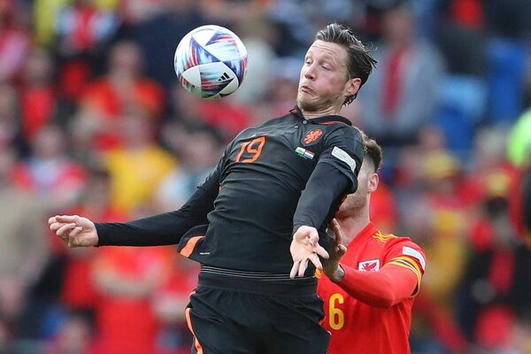 Holanda gana sobre la hora y Bélgica golea 6-1 a Polonia - Fútbol - ABC Color