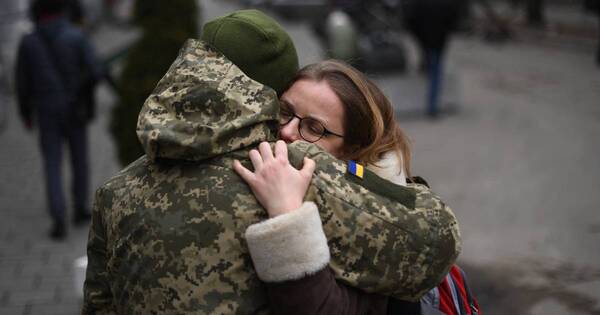 La Nación / Ucrania pierde hasta cien militares al día en guerra con Rusia