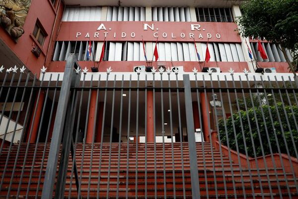 Emplazan a ANR a eliminar de padrón a un ciudadano afiliado sin consentimiento - Nacionales - ABC Color