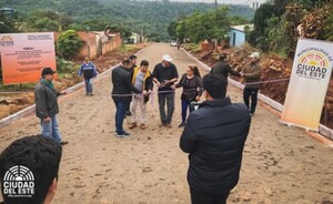 Inauguran más empedrados construidos a través de comisiones barriales