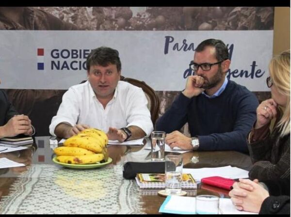 Senado reclama a Petropar anular millonarias consultorías, regalos y adjudicaciones - Política - ABC Color