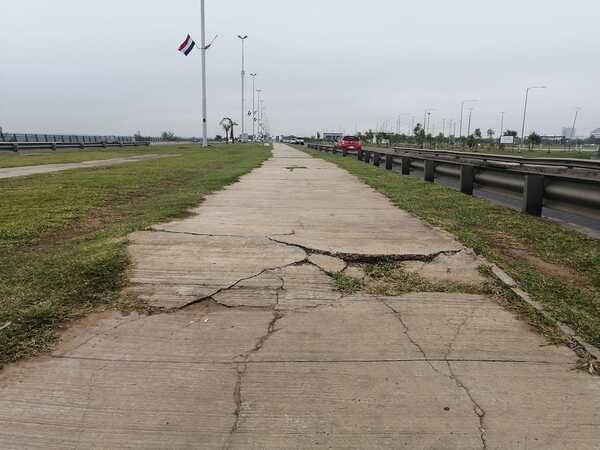 Diario HOY | Camineros de la Costanera en espantoso estado