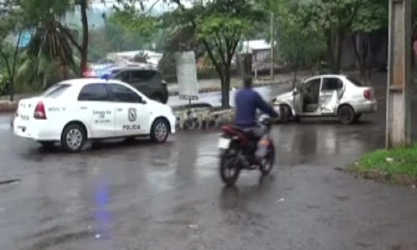 CDE: Asaltó a una mujer y chocó - SNT