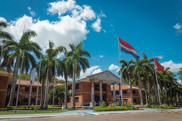 UNA en el fondo del ránking universitario internacional - El Independiente