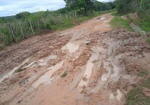 No cesan reclamos para reparación de caminos rurales en Carapeguá - Nacionales - ABC Color