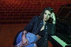 Diario HOY | Belén López Vargas debuta profesionalmente en la música con “Dame un beso”