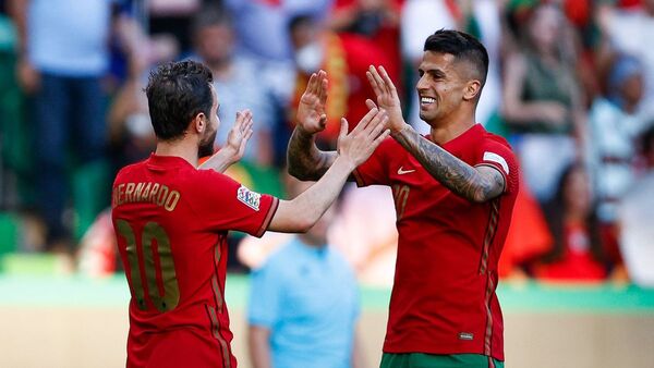 Bernardo Silva marca el camino a Portugal