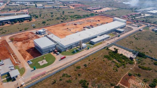 Grupo Arcor inaugura moderna planta industrial en Angola  - Empresariales - ABC Color