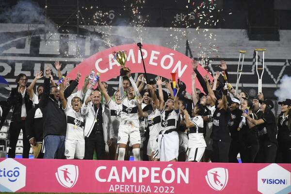 Crónica / [ENTREVISTA] Ana Pereira: De sufrir dos roturas de ligamento a ser campeona con Olimpia