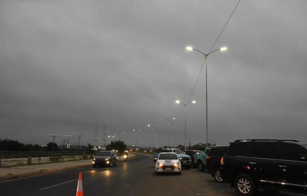 ¡Al fin! Reponen sistema de iluminación en la Costanera Norte
