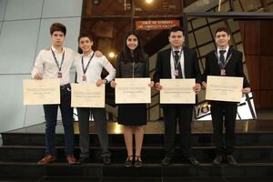 “Menos abogados más robótica”: Senado homenajea a jóvenes destacados - Nacionales - ABC Color