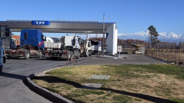 Diario HOY | Argentina realiza controles fronterizos para garantizar provisión de combustible