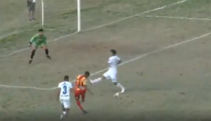 Crónica / [VIDEO] El insólito penal cobrado en un chute paulista Sub 23