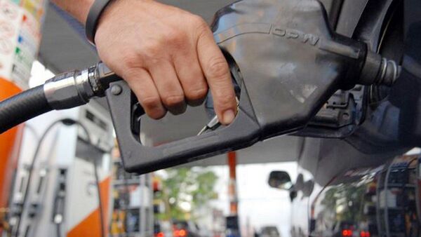 Emblemas dicen que suba de combustible es inevitable y que Gobierno no puede interferir