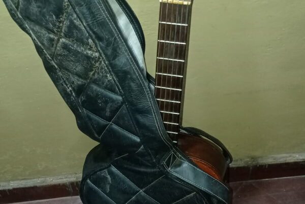 Diario HOY | Atrapan a supuesto ladrón de guitarra en Villa Elisa