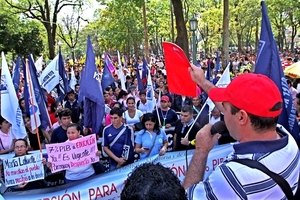 El MEC “persigue” a escuelas vulnerables recortando rubros - El Independiente