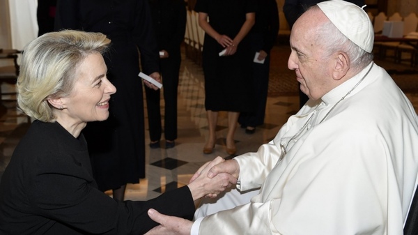 Francisco recibió a Ursula von der Leyen para hablar sobre la guerra en Ucrania - .::Agencia IP::.