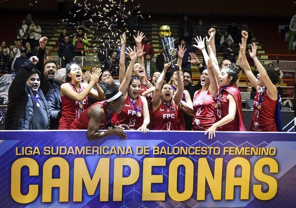 Félix Pérez Cardozo se consagró campeón Sudamericano de Basquetbol Femenino