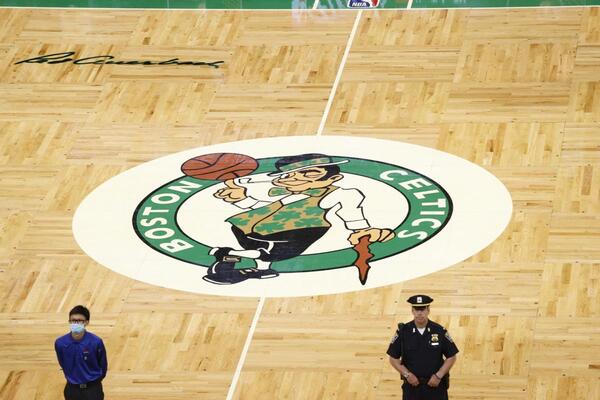 La pista de los Celtics es de distintos colores - El Independiente