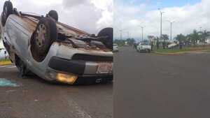 Lanzaban campaña de educación vial y en frente ocurrió un aparatoso accidente.