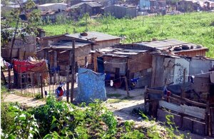 Habrá más pobres extremos en Paraguay, según organismo internacional - ADN Digital