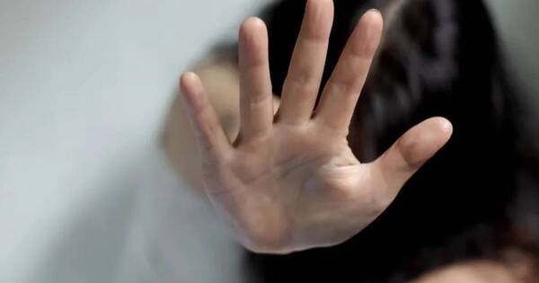 La Nación / Sumarian a directora de colegio por hecho de abuso