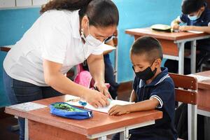Clases 100 % presenciales desde el lunes, recuerda el MEC