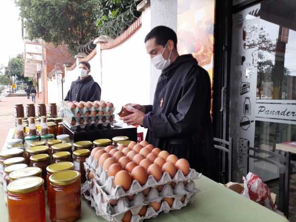 Feria del monasterio en Encarnación