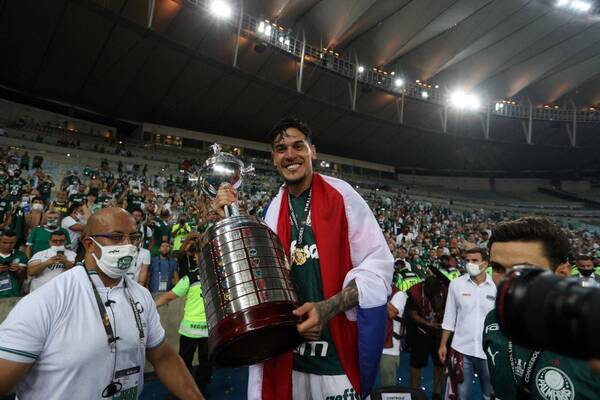 Crónica / Representante de Gustavo Gómez: “Todos lo quieren”