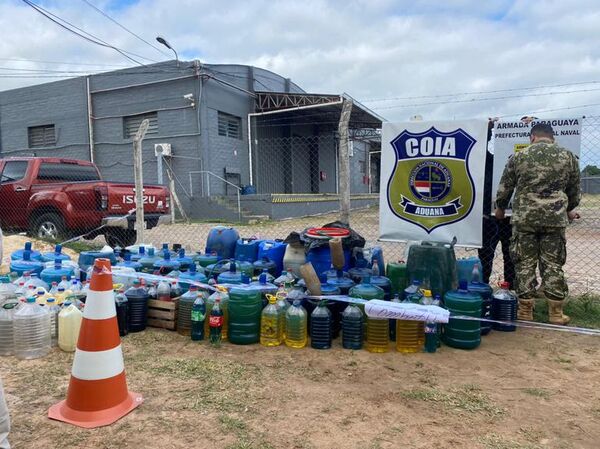 Villa Hayes: Incautaron 2.000 litros de combustible de contrabando  - Periodísticamente - ABC Color
