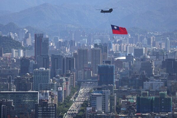 China advierte a EEUU que iniciaría una guerra si Taiwán se declara independiente - ADN Digital