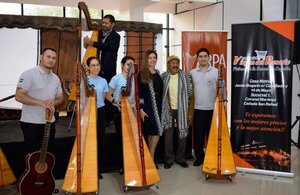 Emotivas celebraciones por el Día del Arpa en Luque •