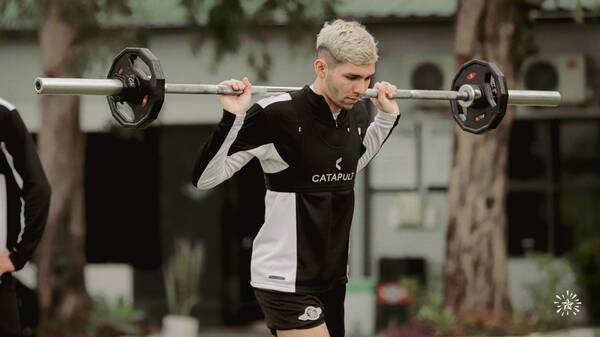 Crónica / ¿Cuando viaja la "Joya" Enciso para firmar su contrato con el Brighton?