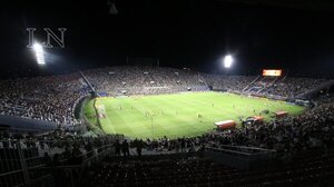 Versus / Olimpia lanzó comunicado por el incidente ocurrido en el juego ante Peñarol - PARAGUAYPE.COM