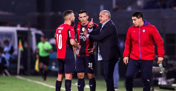 Versus / Alan Benítez y Luis Fariña, dos casos a resolver en Cerro Porteño - PARAGUAYPE.COM