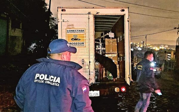 Media docena de delincuentes roba mercaderías de camión transportadora – Diario TNPRESS