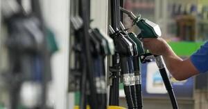 Diario HOY | Precio de la gasolina en EEUU llega a 5 dólares por galón, lo nunca visto