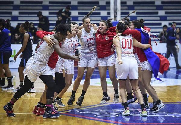 Crónica / Las campeonas sudamericanas de basquet ya están en Paraguay