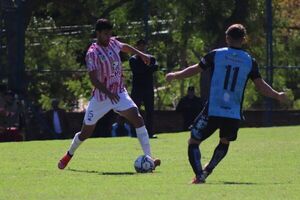 San Lorenzo cae y pierde la cima de la Intermedia - Fútbol de Ascenso de Paraguay - ABC Color