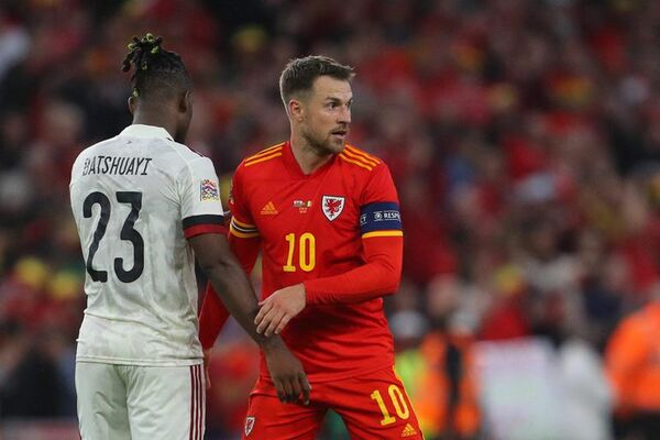 Brennan Johnson premia a Gales y frustra a Bélgica - Fútbol Internacional - ABC Color
