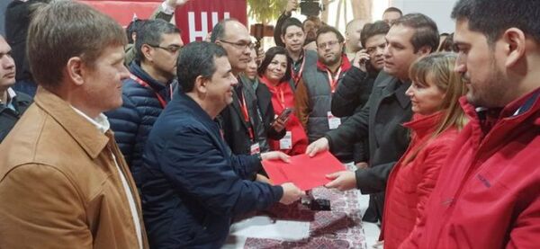 Velázquez lamentó que Fiscalía no investigue reportes de lavado de dinero