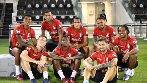 Perú cumple primer entrenamiento en Doha con miras a la repesca