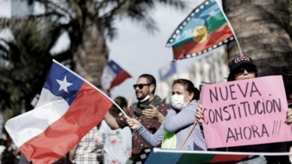 Chile, dividido entre aprobar y rechazar la nueva Constitución