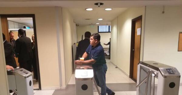 La Nación / Diputados implementa sofisticado sistema de control para evitar planilleros