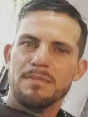 Dos pistoleros bajan del auto y asesinan en la vía pública a un hombre en Yaguarón - Policiales - ABC Color