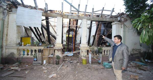 La Nación / Cayó techo de la histórica casona de Manuel Gondra