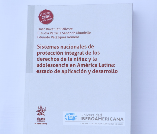 Diario HOY | Por primera vez una universidad paraguay edita un libro en prestigiosa editorial española