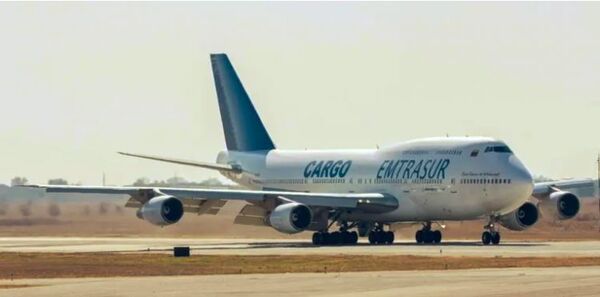 Avión que quiso aterrizar en el país fue detenido en Argentina