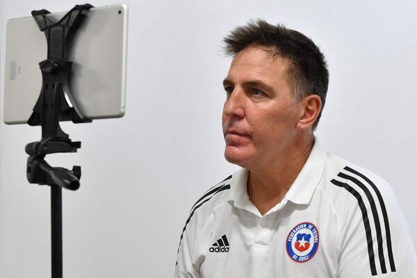 Berizzo, sobre el caso Castillo: “Tenemos que pensar en el futuro” - Fútbol Internacional - ABC Color