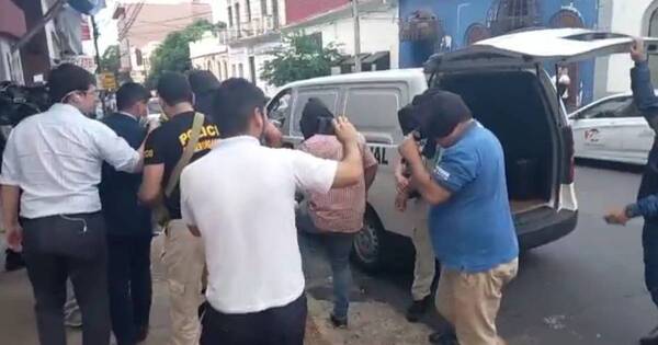 La Nación / Juez ratificó prisión de dos líderes camioneros imputados por extorsión
